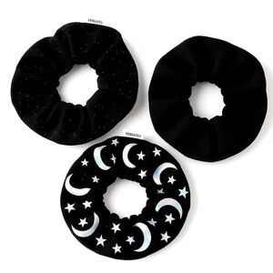 Crafty Dreamer Black and Silver Velvet Hair Accessories